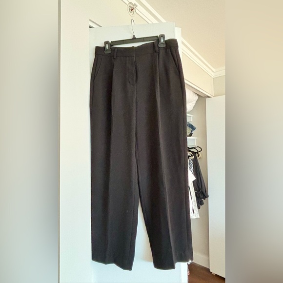 Essential pant in city crepe from J.Crew - Picture 3 of 4